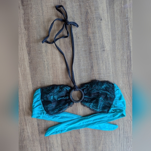 Beach Bunny Other - Beach bunny turquoise with black lace Kardashian bikini top